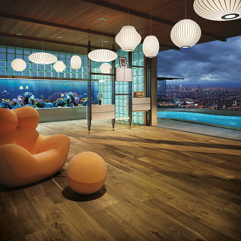 Divine Cosmopolitan - Hunter - European Oak