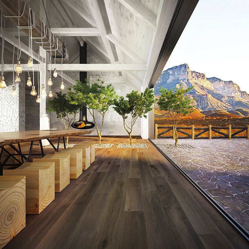 Divine Cosmopolitan - Provence - European Oak