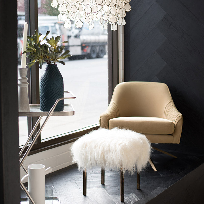 Divine Cosmopolitan - Vegas - European Oak