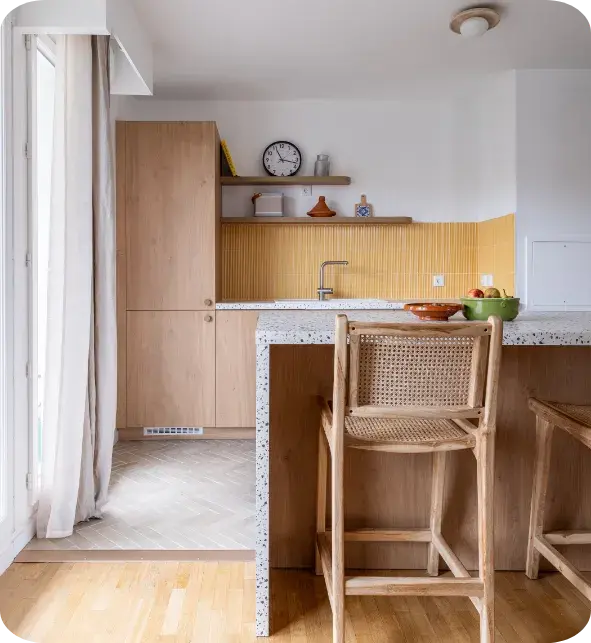 cuisine avec îlot central en chêne miel