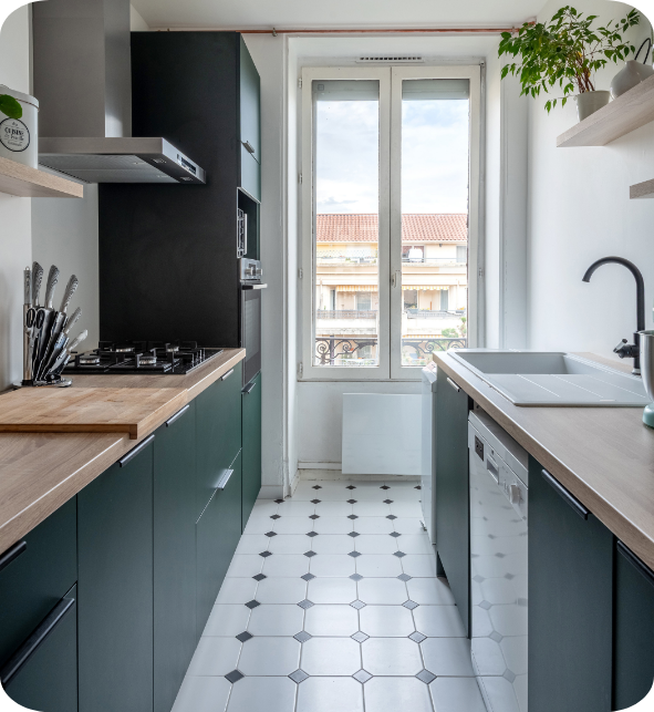 La cuisine vert foncé de Pia