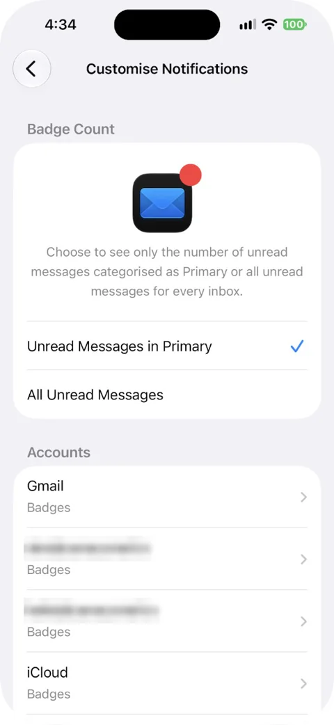 Customize Notifications screen in iPhone Mail settings with badge options and the account list