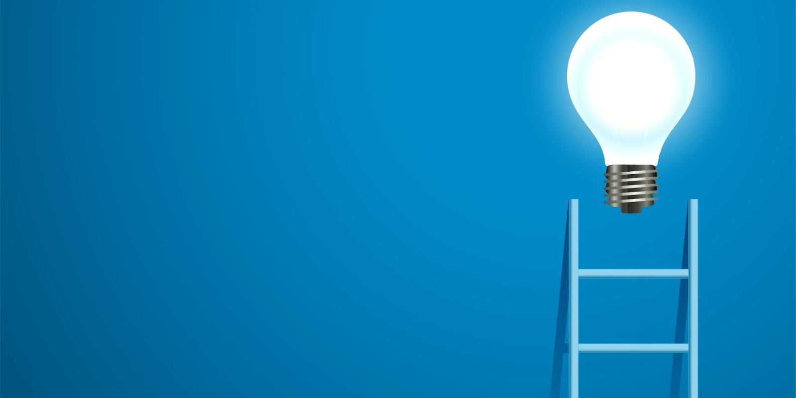 Escalera hacia foco encendido representando estrategias para resolver deuda en crédito automotriz