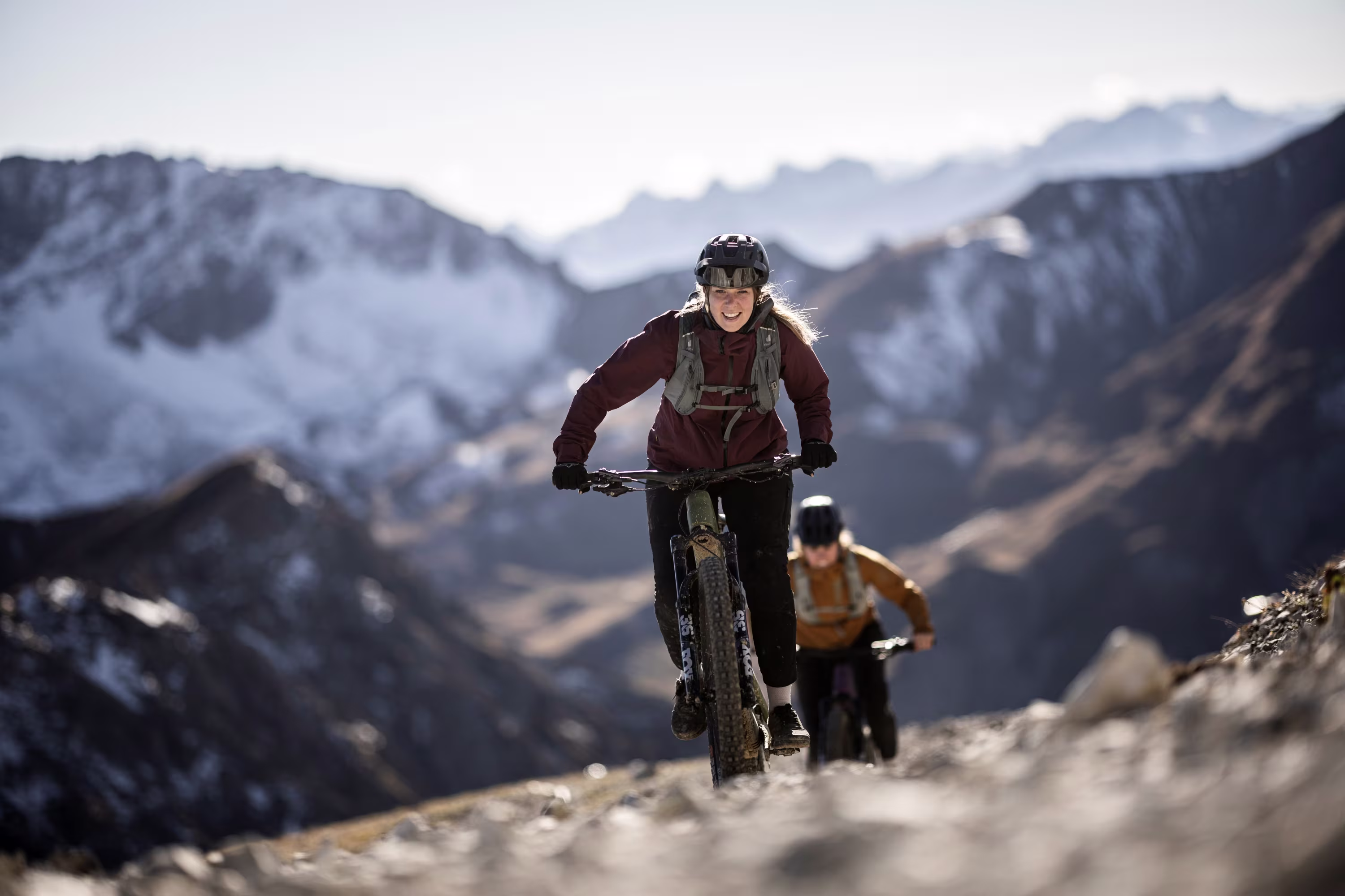 Mountainbiker riding CILO E-MTBs on a trail in Bike Kingdom Lenzerheide