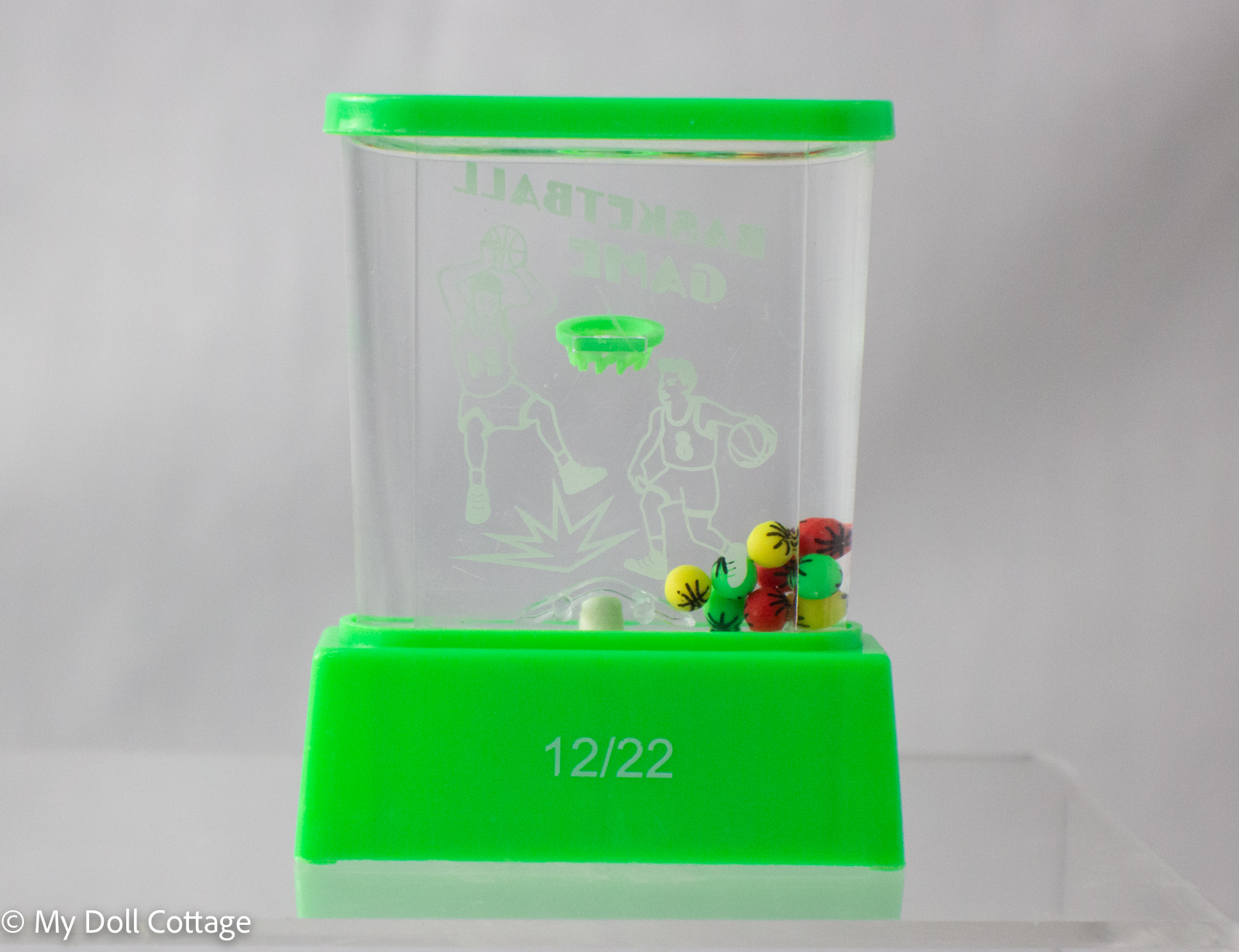 Back view showing “12/22” marking and “Made in China” base label.