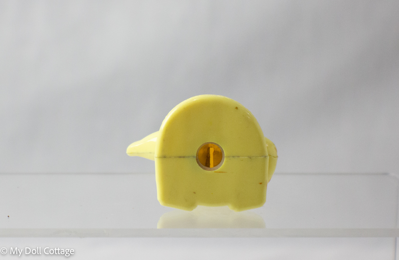 Base of Bearnie the Bear sharpener showing blade opening.
