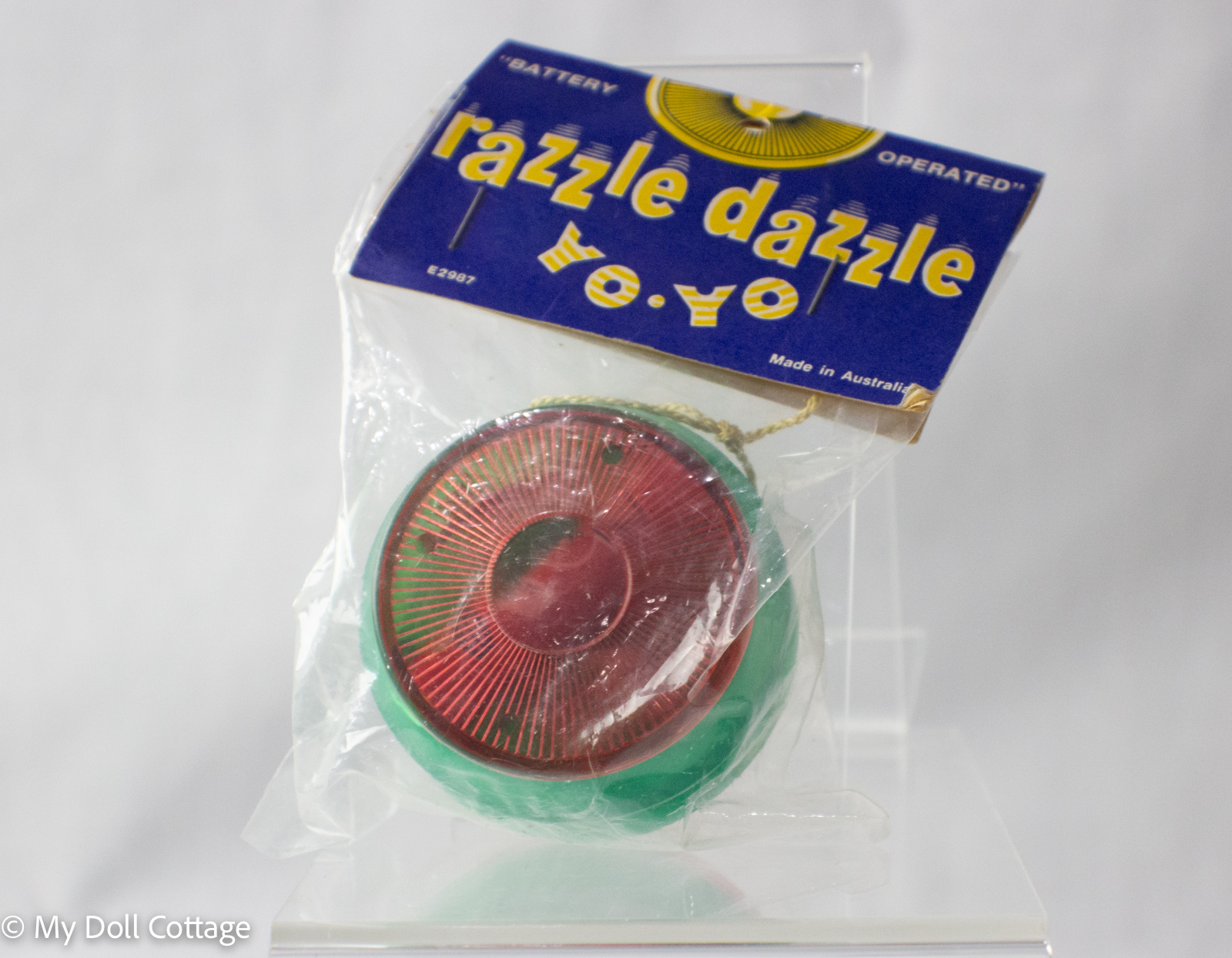 1970's Razzle Dazzle Battery-Operated Yo-Yo – Made in Australia