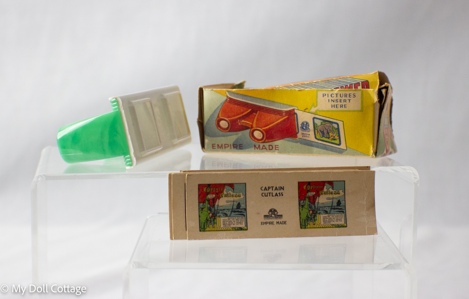 Empire Made 3D Picture Viewer with Stereoscopic Cards – c.1950s