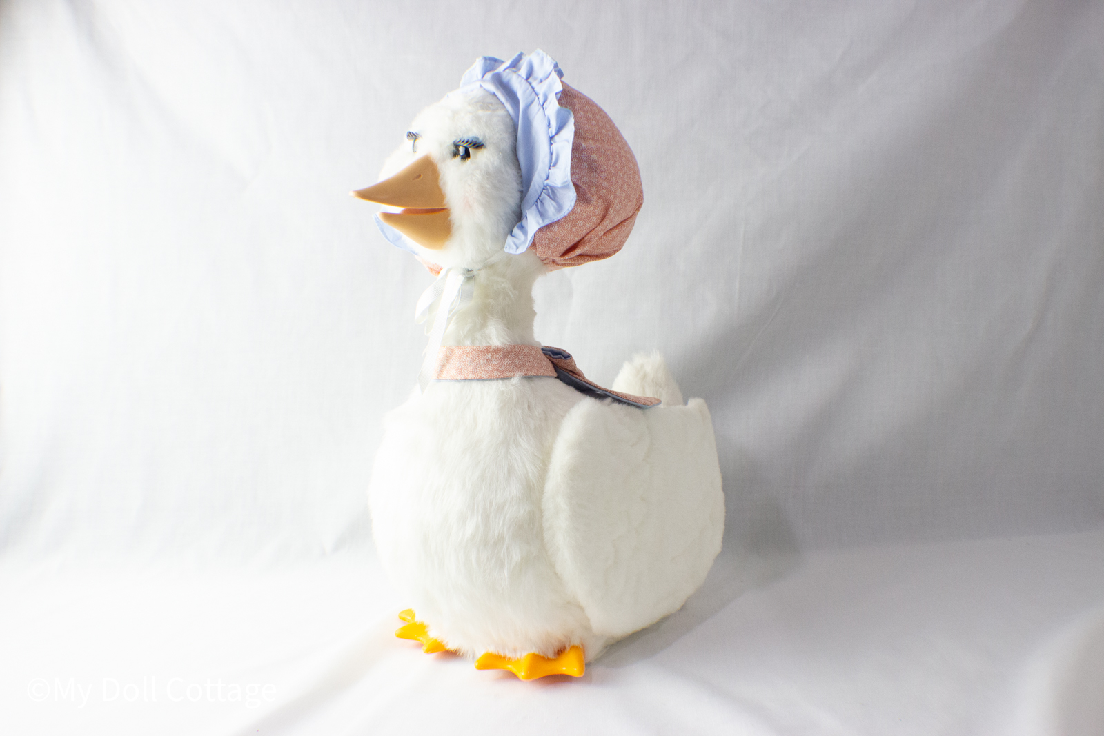 1986 Worlds of Wonder “The Talking Mother Goose” Animatronic Plush Toy with Cassette Tapes