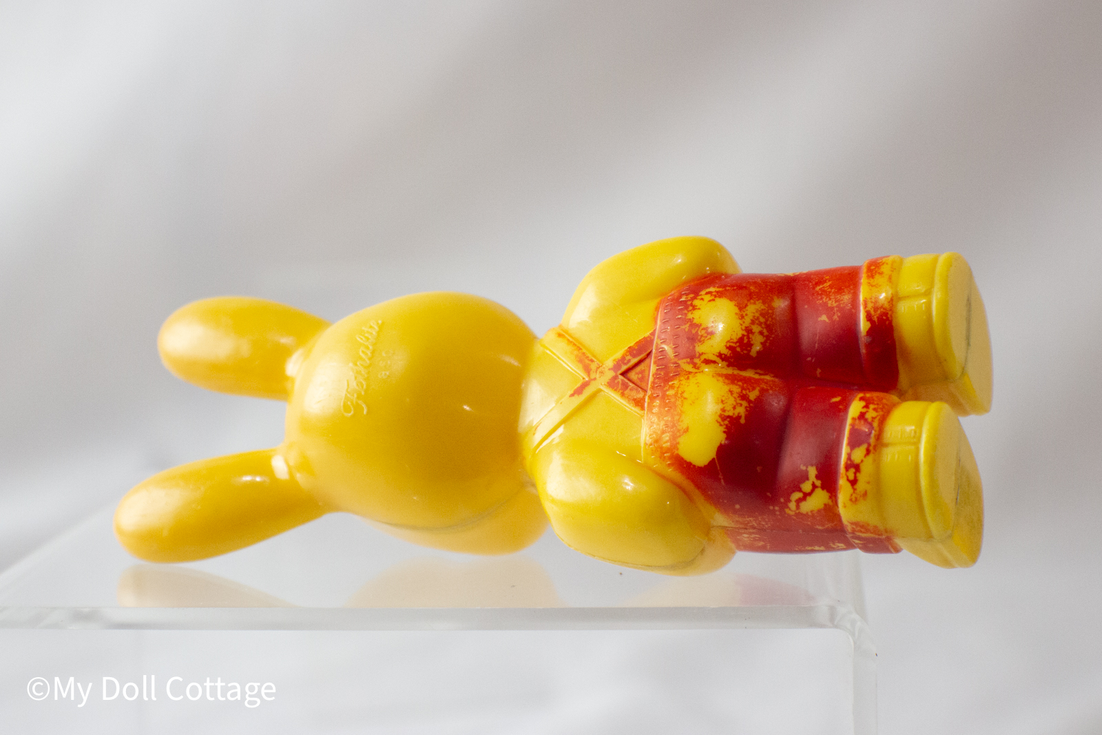 Back view showing moulded details and the faint 'Fearthlite 50' marking.