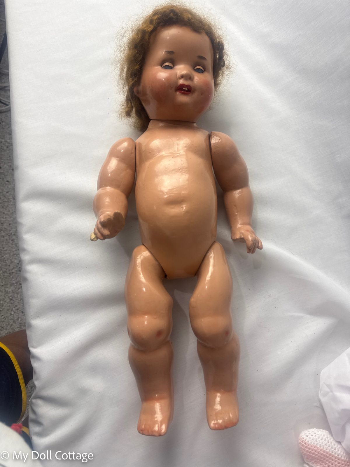 Undressed body showing composition torso and limb construction