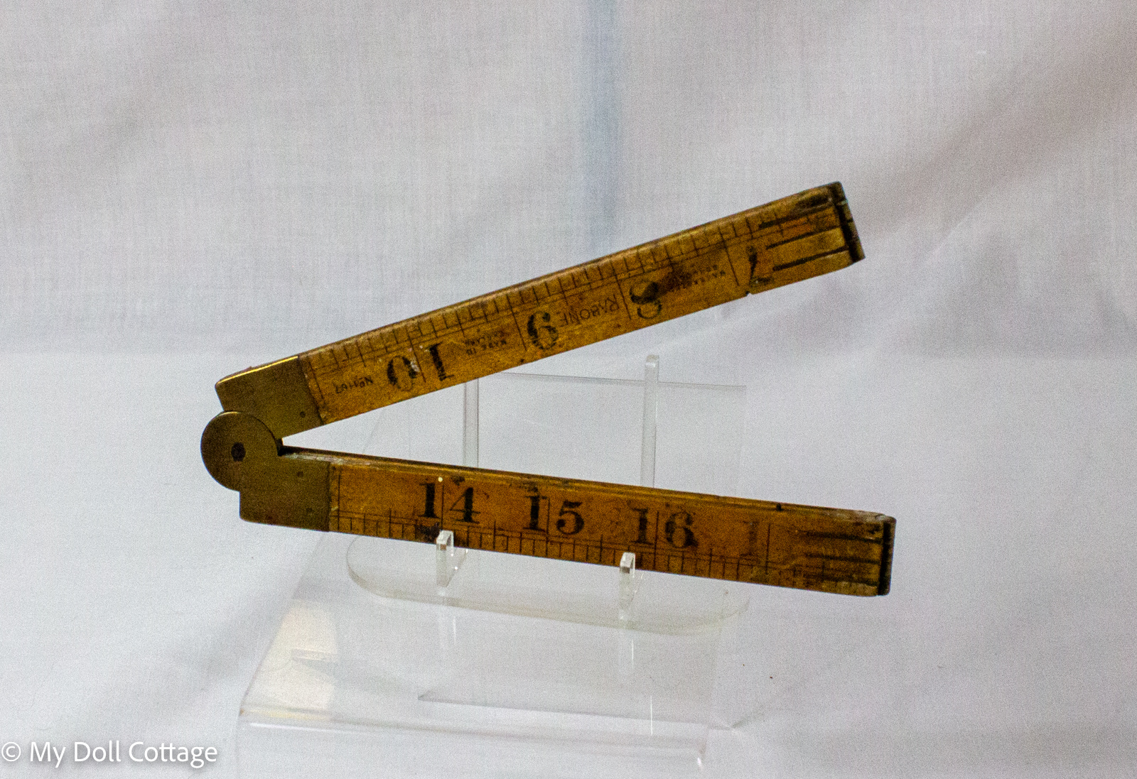 c.1940s–1950s Robin No.1167 Boxwood Folding Rule, England