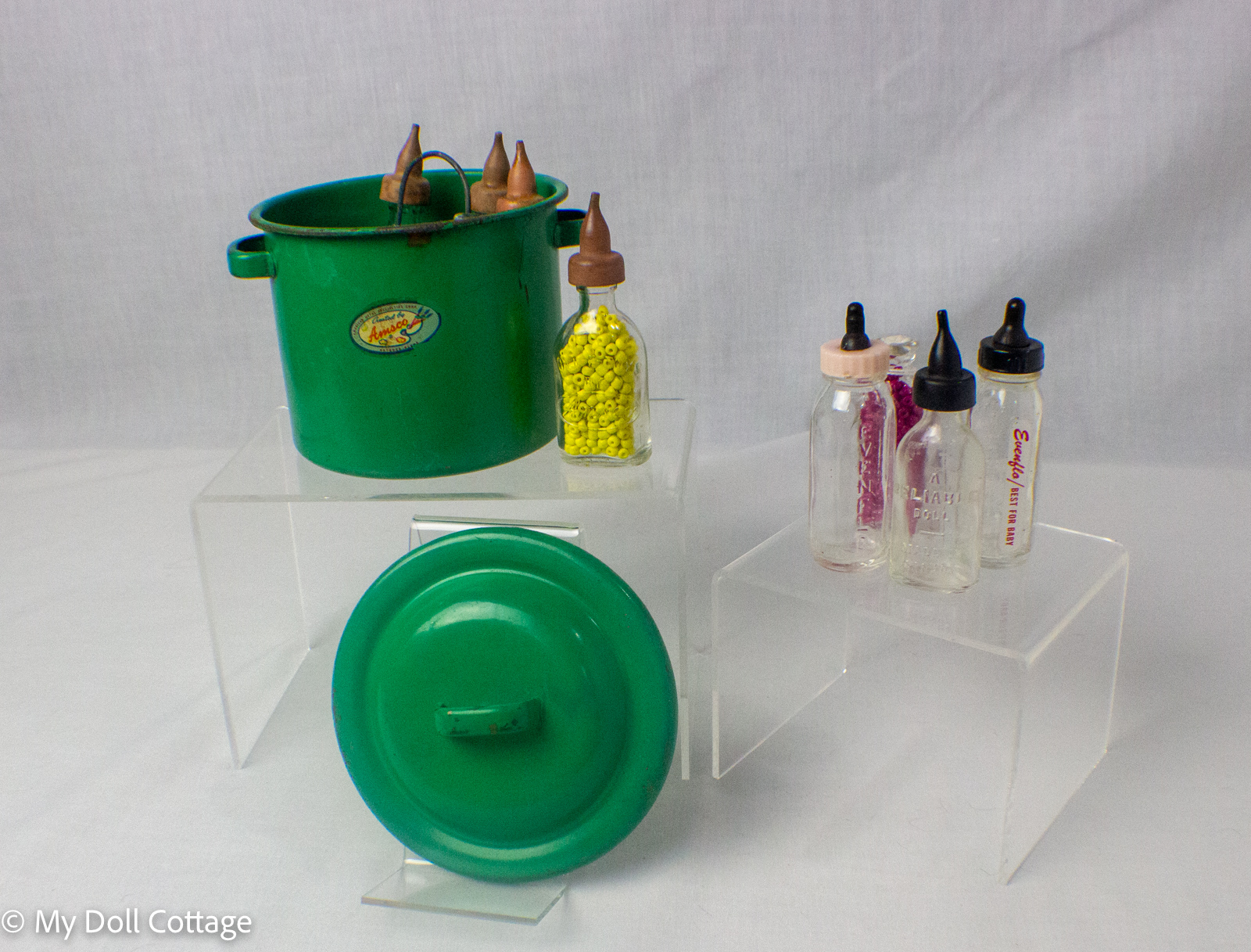 c.1950s Amsco Doll Bottle Steriliser Set with Glass Feeding Bottles, USA