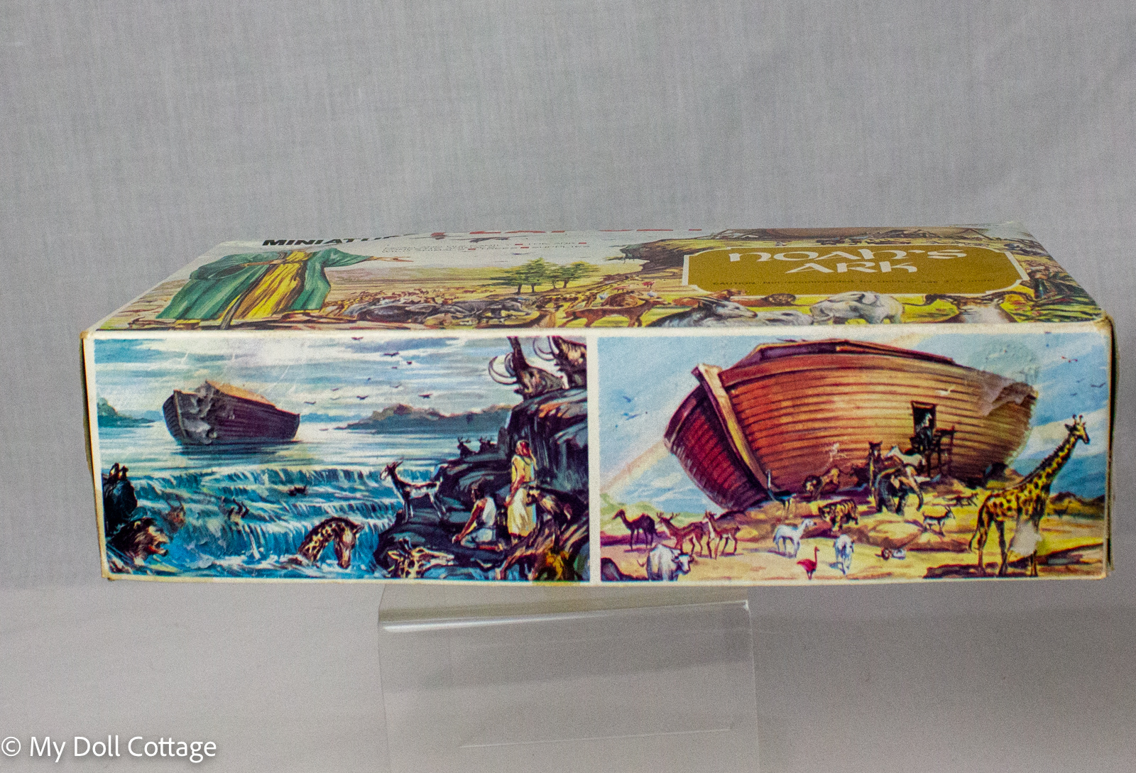 End panel of the c.1971 Noah’s Ark Miniature Play Set No. 5059 box marked “Made in Hong Kong”.