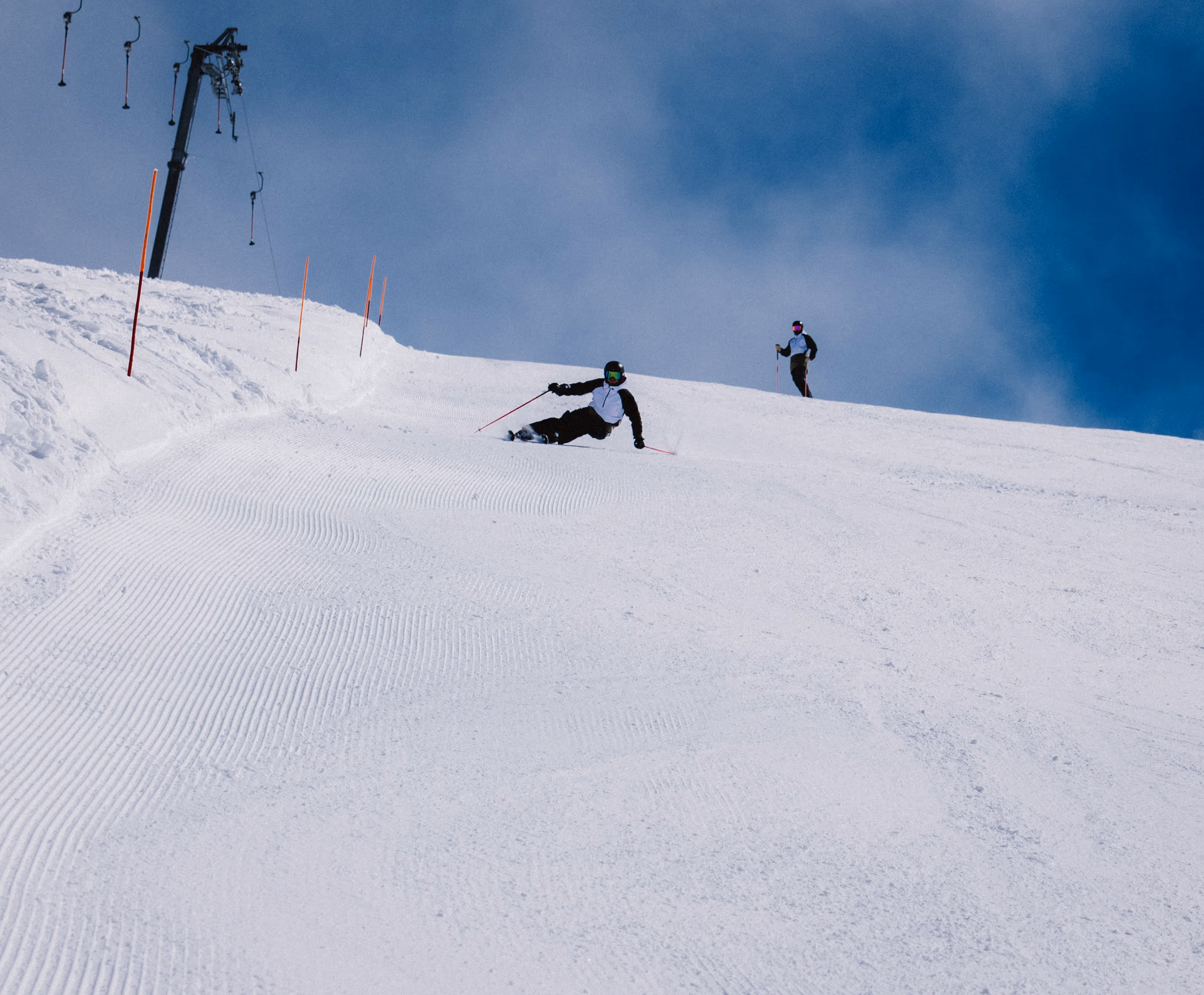 A high speed carving turn on steep Verbier terrain
