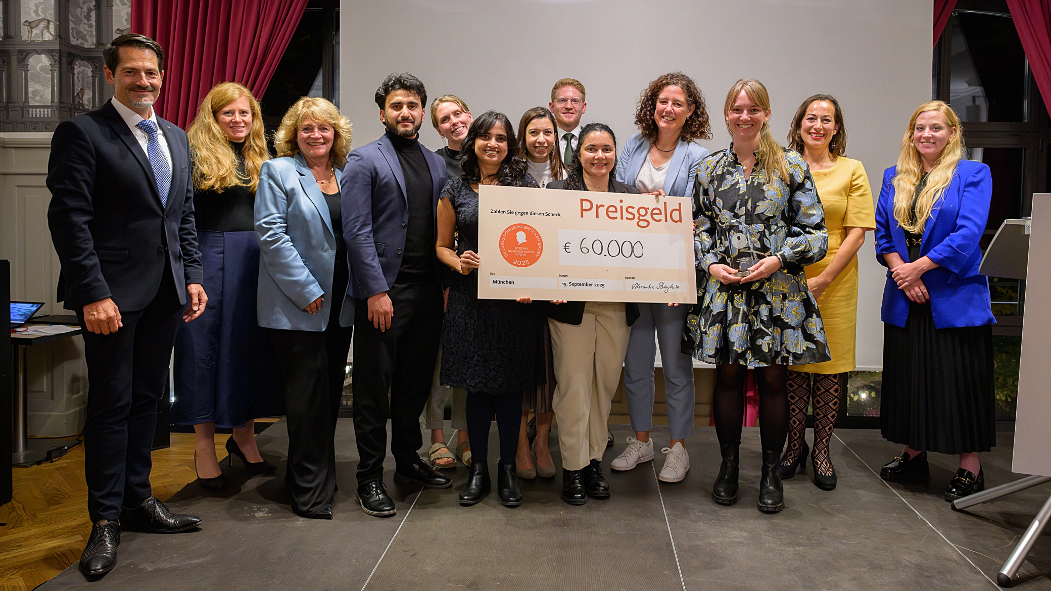 Menschen mit Migrationshintergrund werden in den Arbeitsmarkt integriert