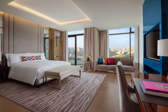 deluxe, deluxe room, deluxe king, city view