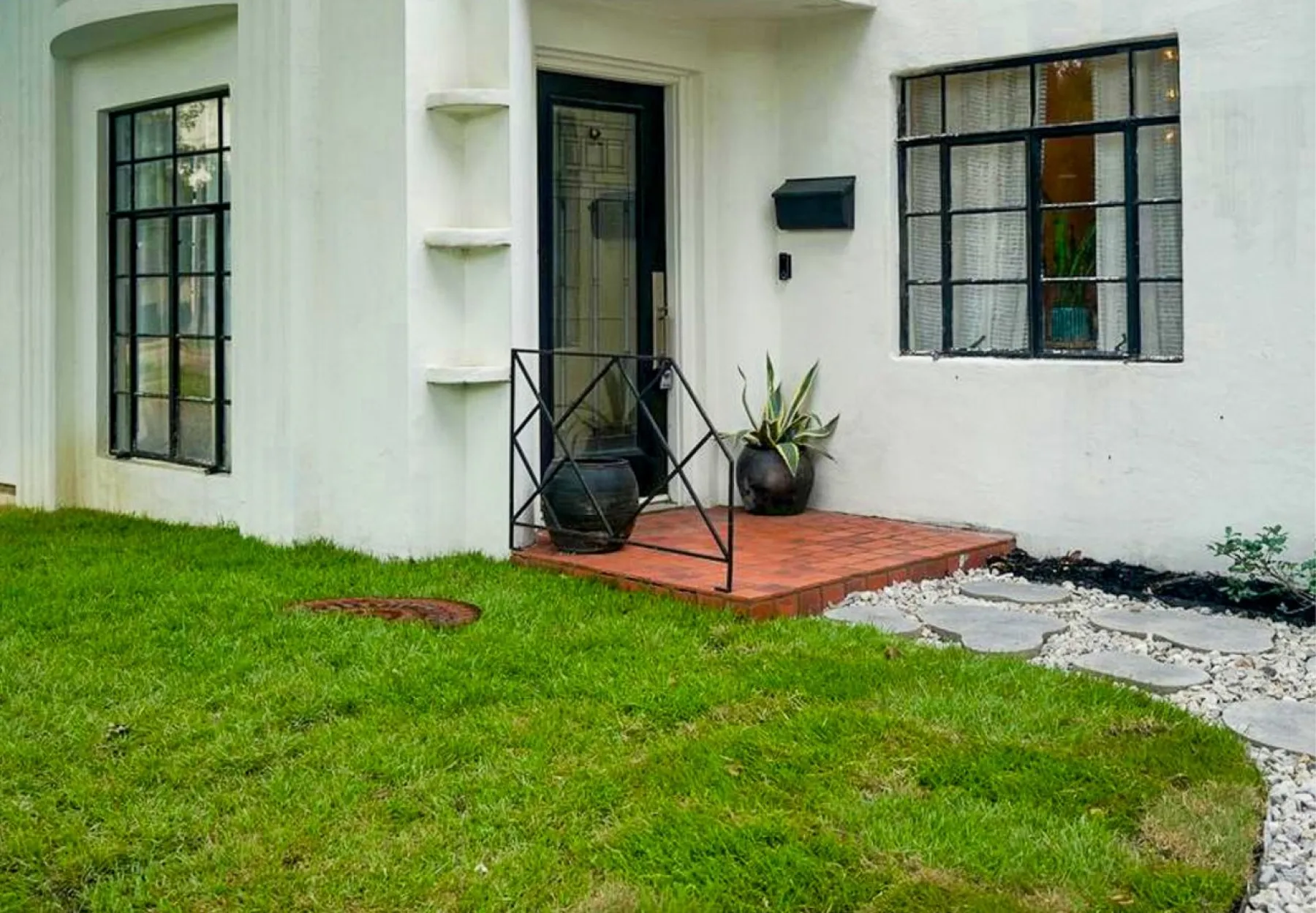 commercial landscaping maintenance