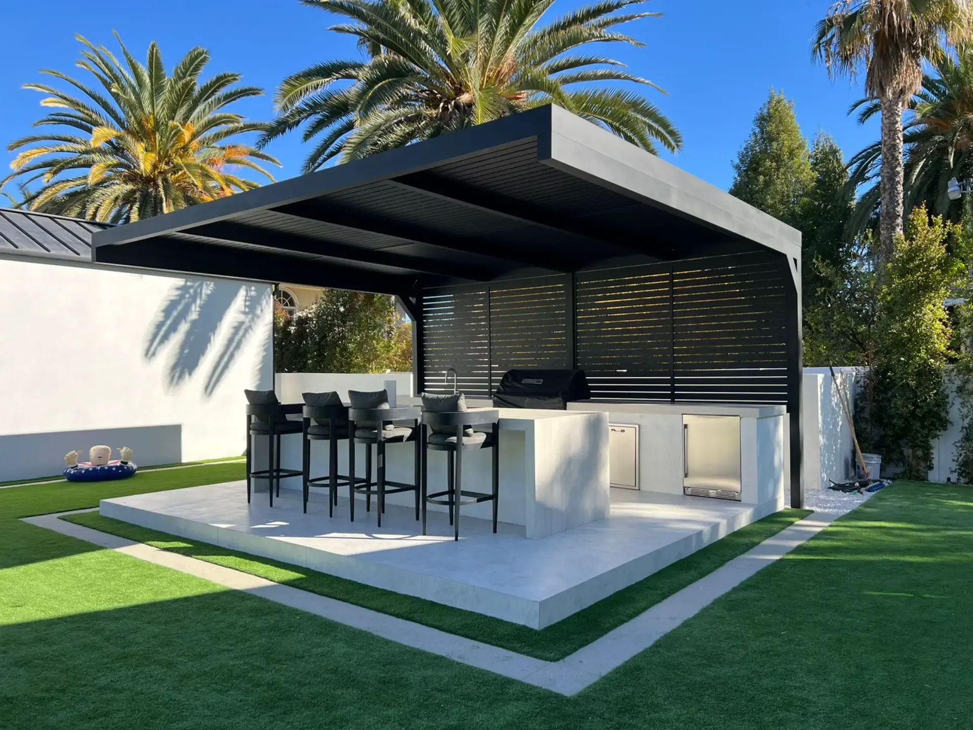 Outdoor kitchen and pergola combination, Fort Worth TX