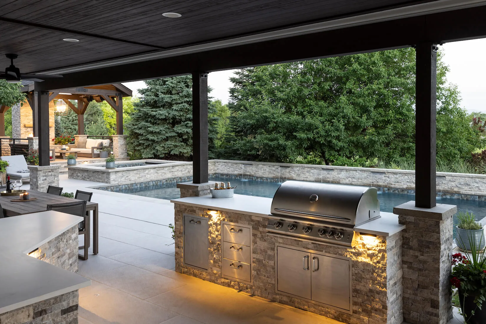 Custom outdoor kitchen with bar seating, Fort Worth TX