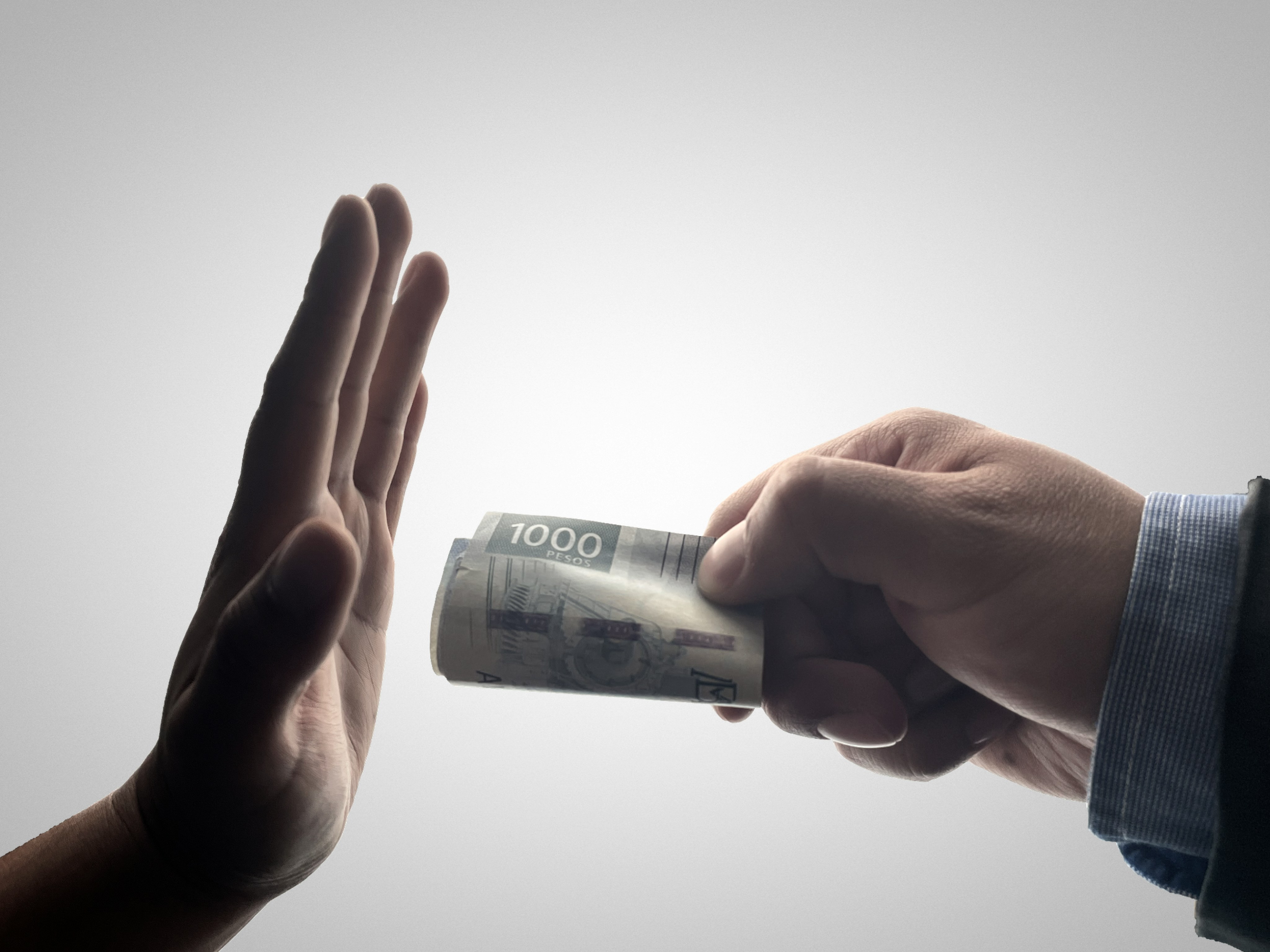 Directive européenne 2026/1021 anticorruption — analyse pour dirigeants par le Cabinet EVRARD