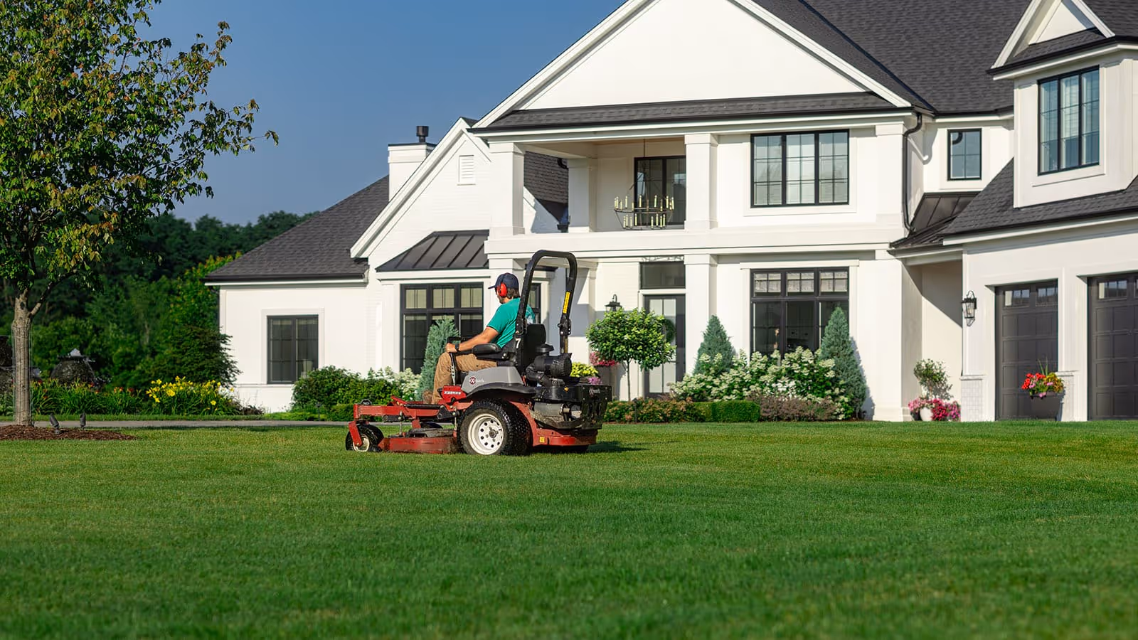 Quality Mowing and Lawn Care near me in Waukesha Wisconsin