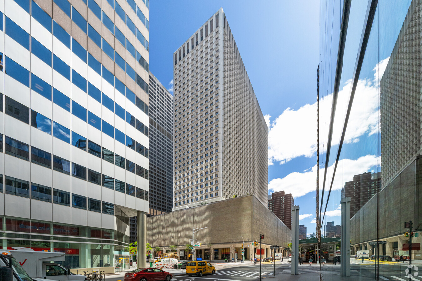 909 Third Ave, Williams plaza