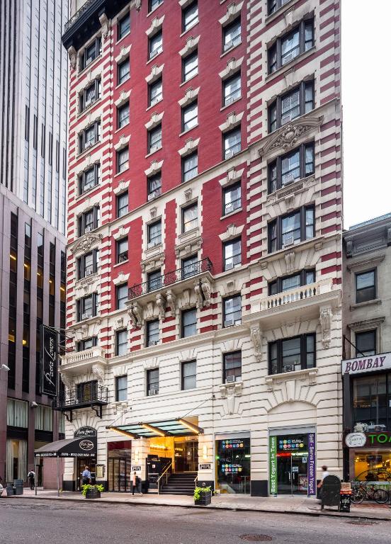 Transforming Radio City apartment buildings with durable bathroom upgrades by Bath Fitter Commercial Solutions.