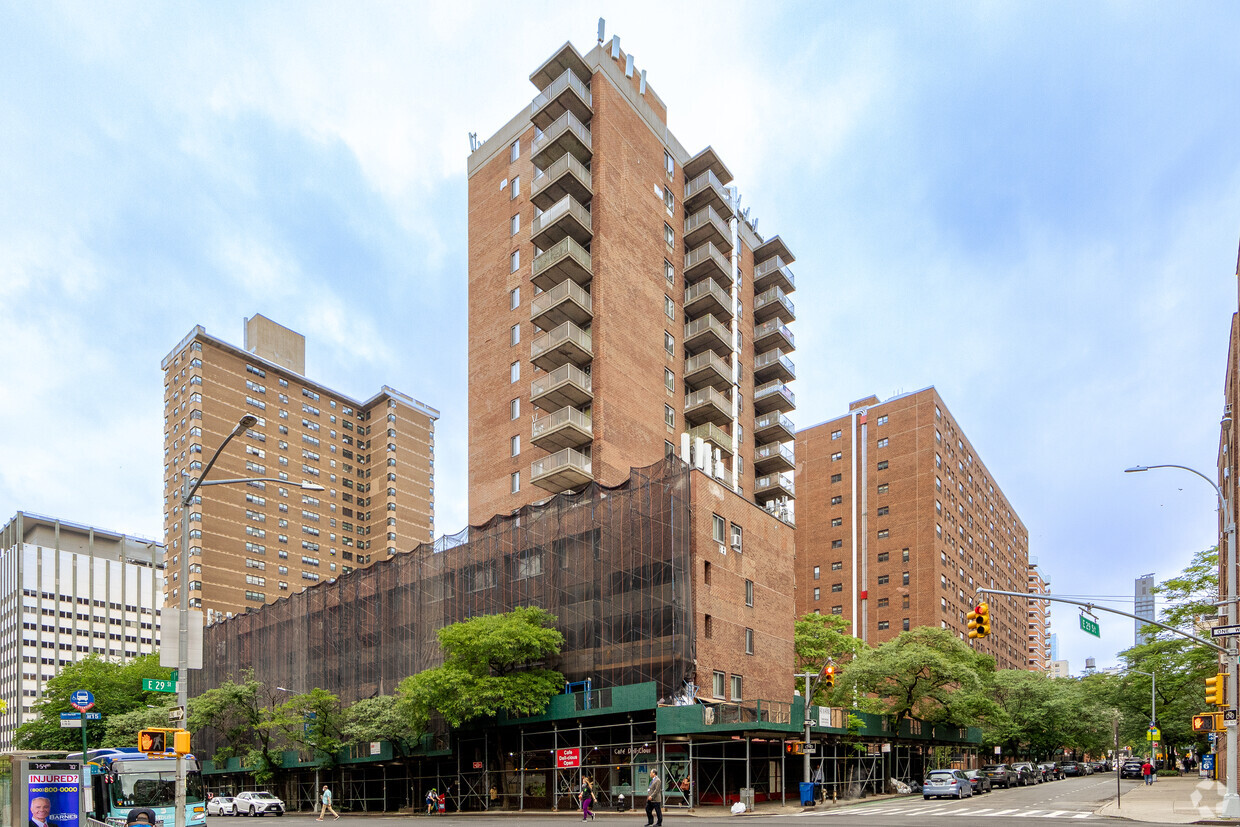 Durable bathroom renovations for large-scale NYCHA projects by Bath Fitter at Henry Phipps Plaza, NYC.
