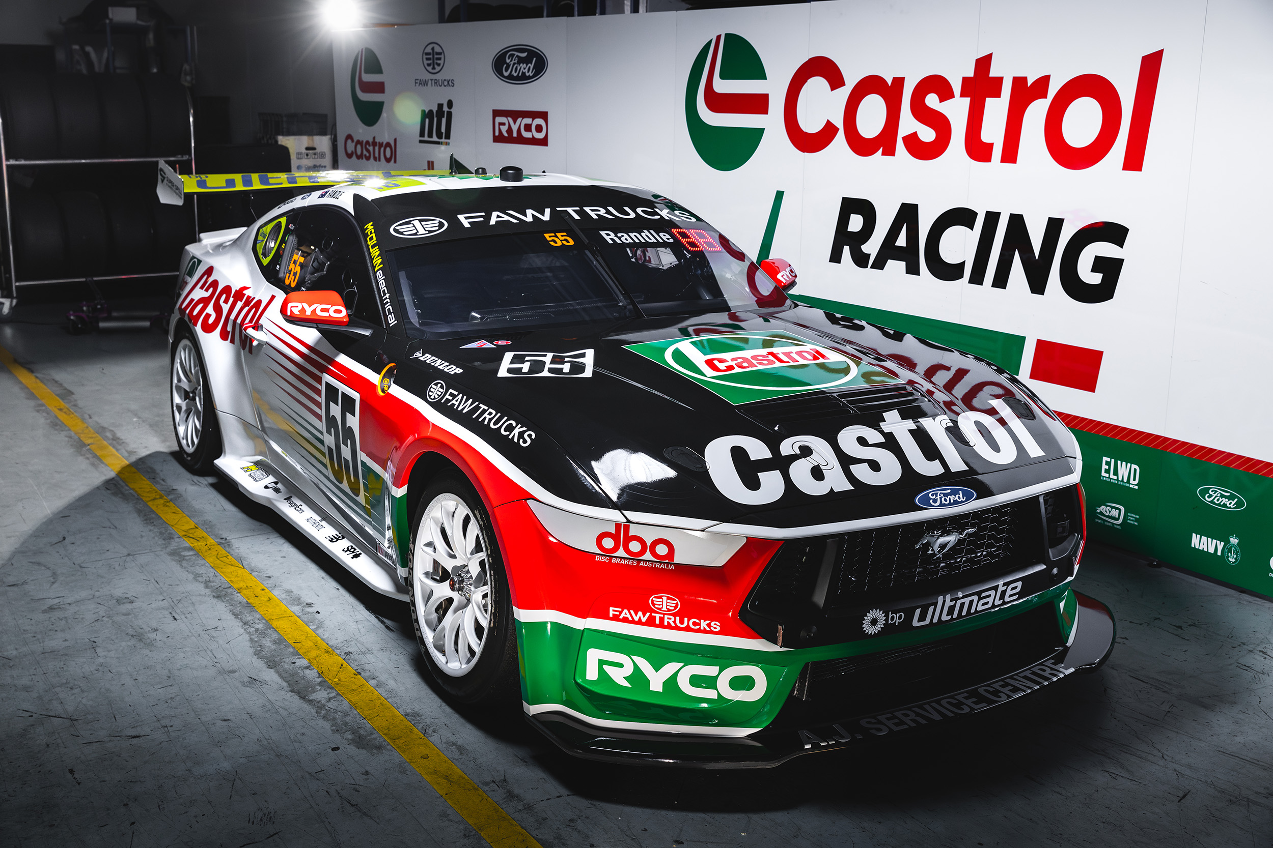 Castrol Retro Livery SET TO RUNfor Sandown 500