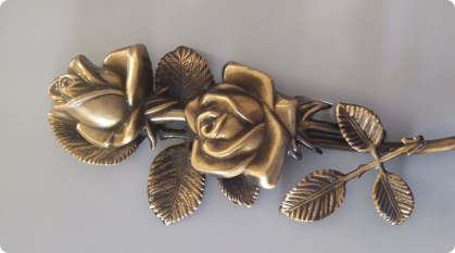 Мідний виріб рози