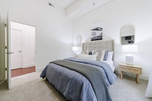 Bedroom dark blue sheets