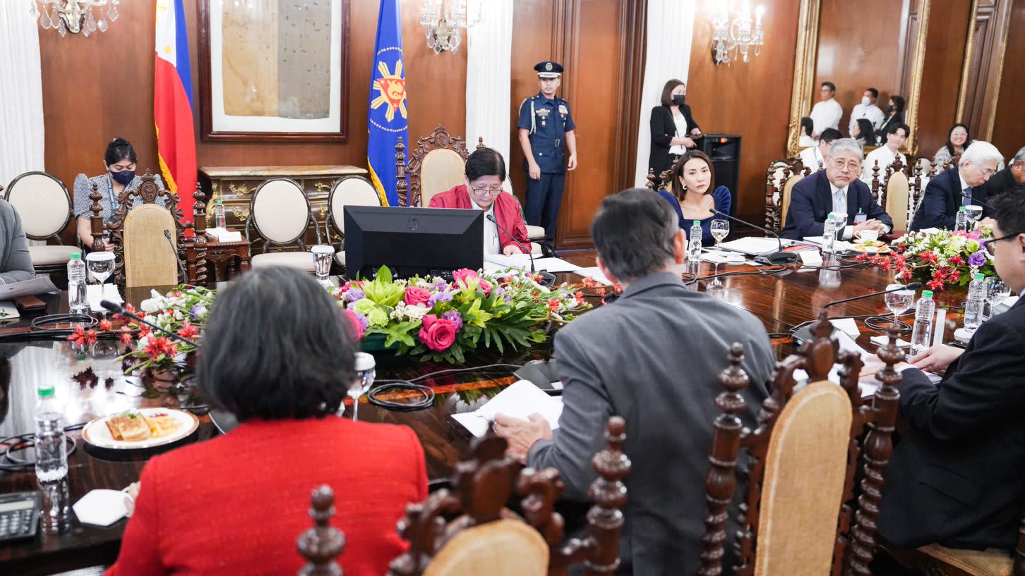 President of Philippines signs offs on VAT Refund Program
