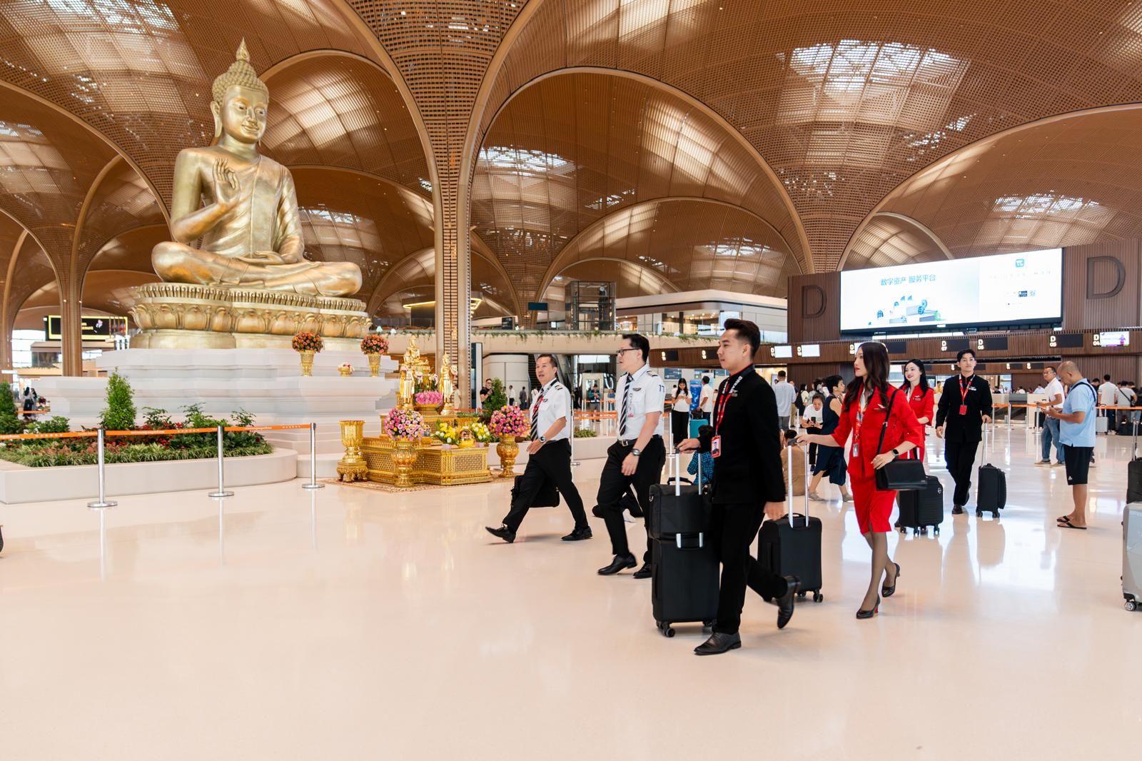Cambodia welcomes new global gateway with opening of Techo International Airport 