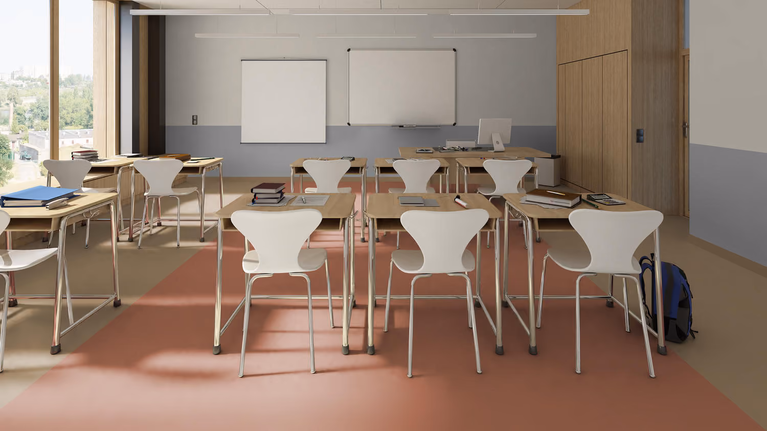 Linoleumvloer in een eetruimte met tafels en stoelen