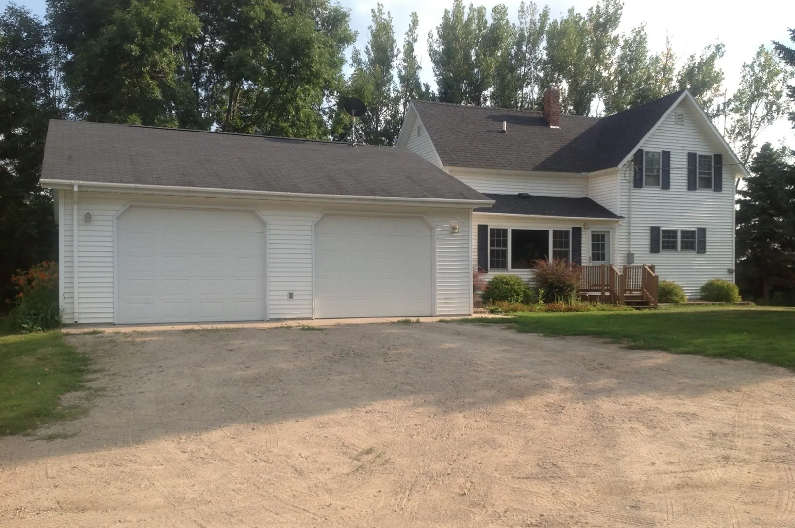 old farmhouse garage before