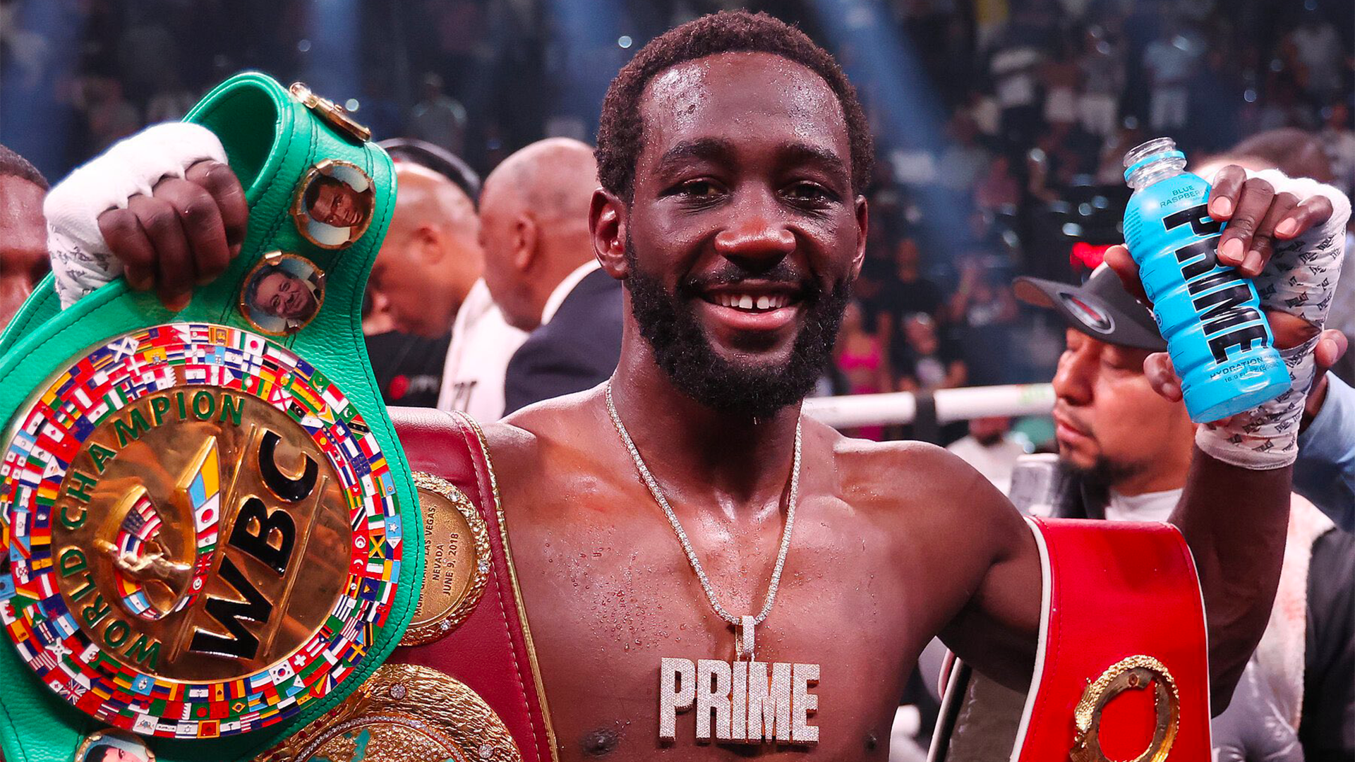 Terence Crawford détrône Canelo Alvarez et entre dans l’histoire de la boxe