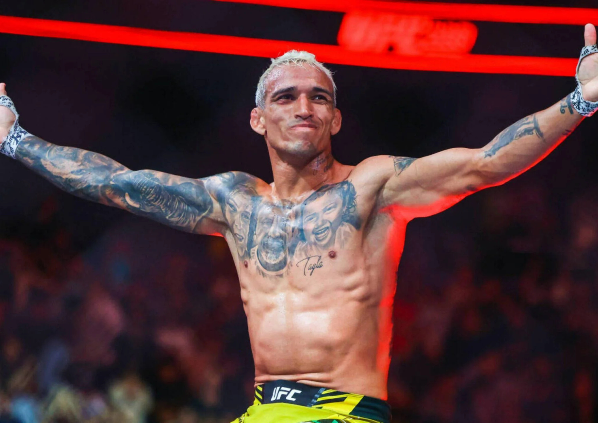 Charles Oliveira explique pourquoi il veut affronter Conor McGregor à la Maison-Blanche