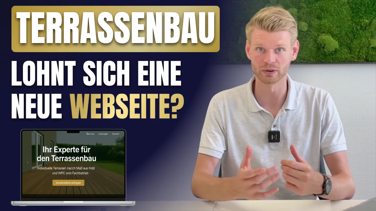 Mann erklärt vor Kamera, warum sich eine moderne Webseite für Betriebe im Terrassenbau lohnt, mit eingeblendeter Beispiel-Webseite auf Laptop