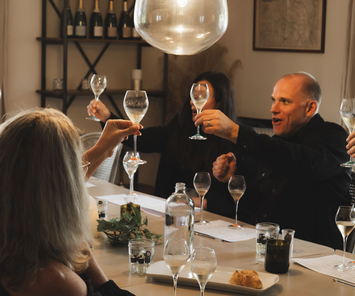 Village de Mareuil-sur-Aÿ le long de la Marne