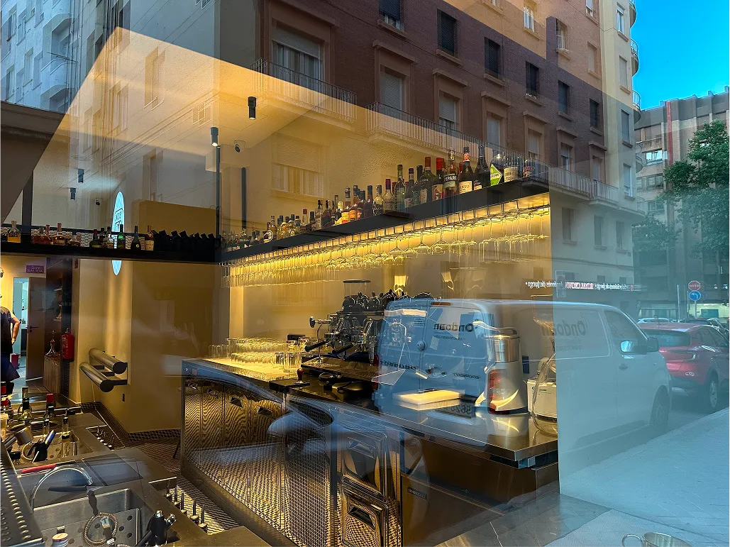 Restaurant image