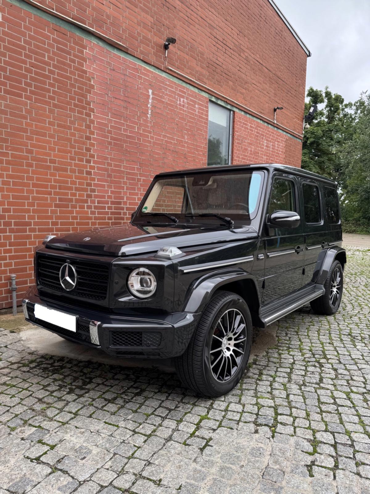 Mercedes Benz G500