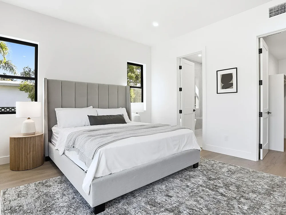 Modern home designed and built by Global Arch Construction - bedroom