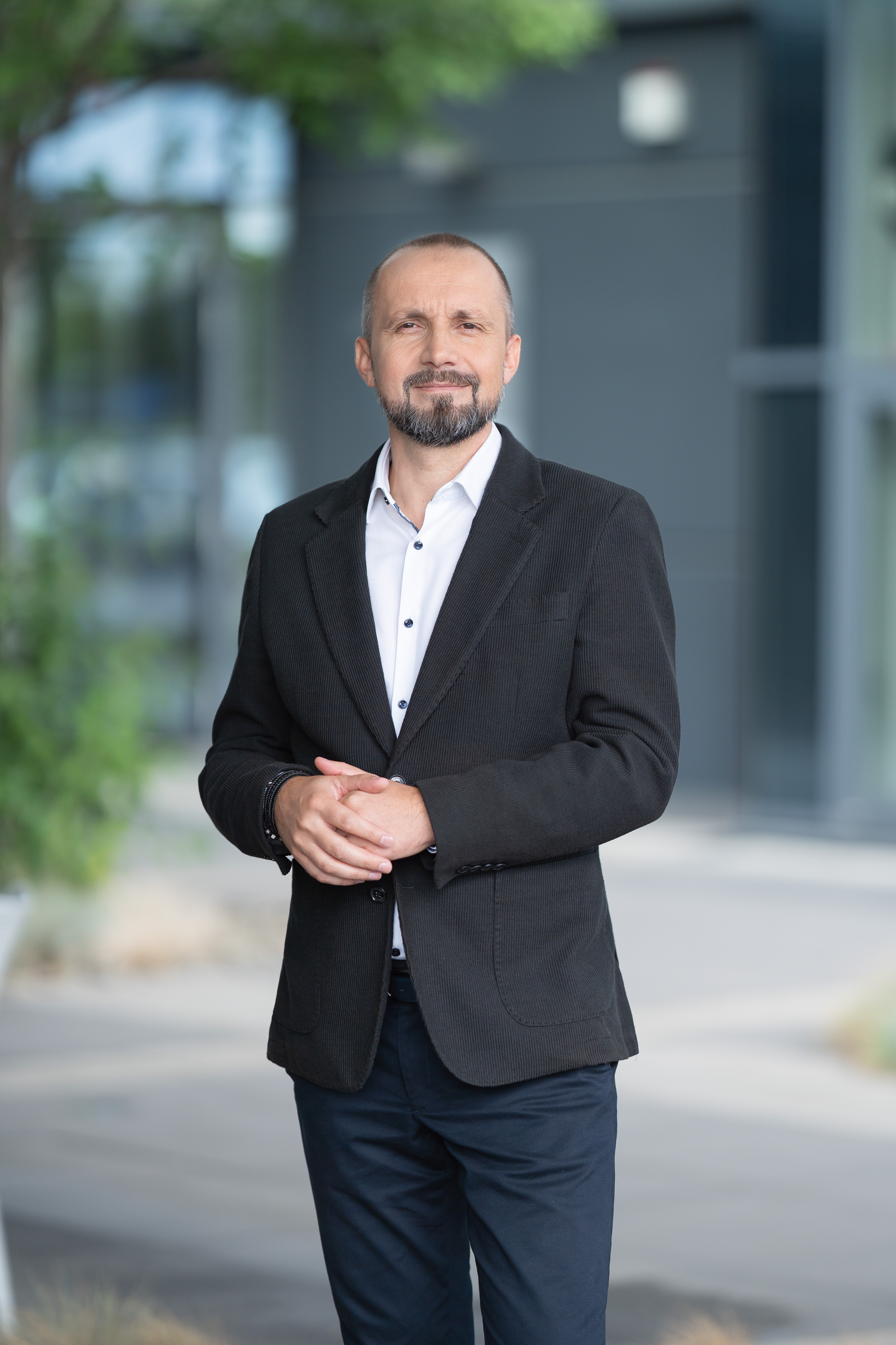 Zdjęcie portretowe mężczyzny, Tomasza Kuchty z Kaufland Polska.