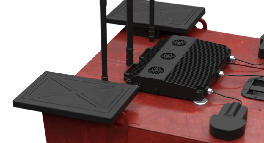 Система радіоелектронної боротьби (РЕБ), встановлена на роботизованій платформі; видно багатоканальний передавач, антени та антенно-платформні модулі для придушення радіосигналів у різних діапазонах.