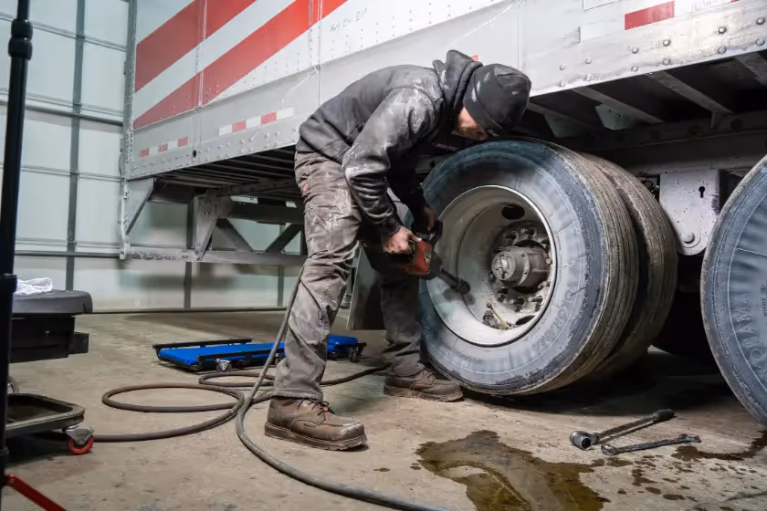 Mechanic providing truck tire repair in Circleville, OH