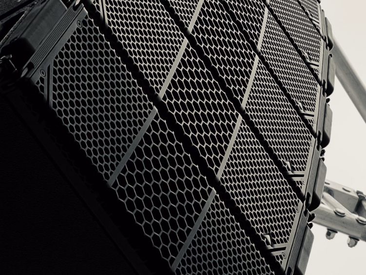 Monochrome image of CS7 Adamson loudspeaker array demonstrating Contak AV’s capacity to deliver powerful PA systems for concerts and corporate events in Montreal