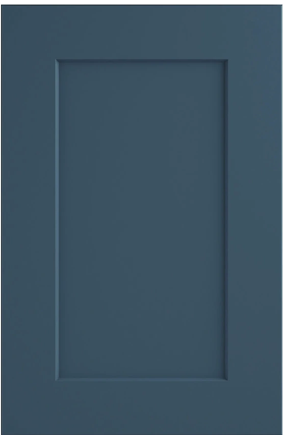 Dover / Essex cabinet door in Castle