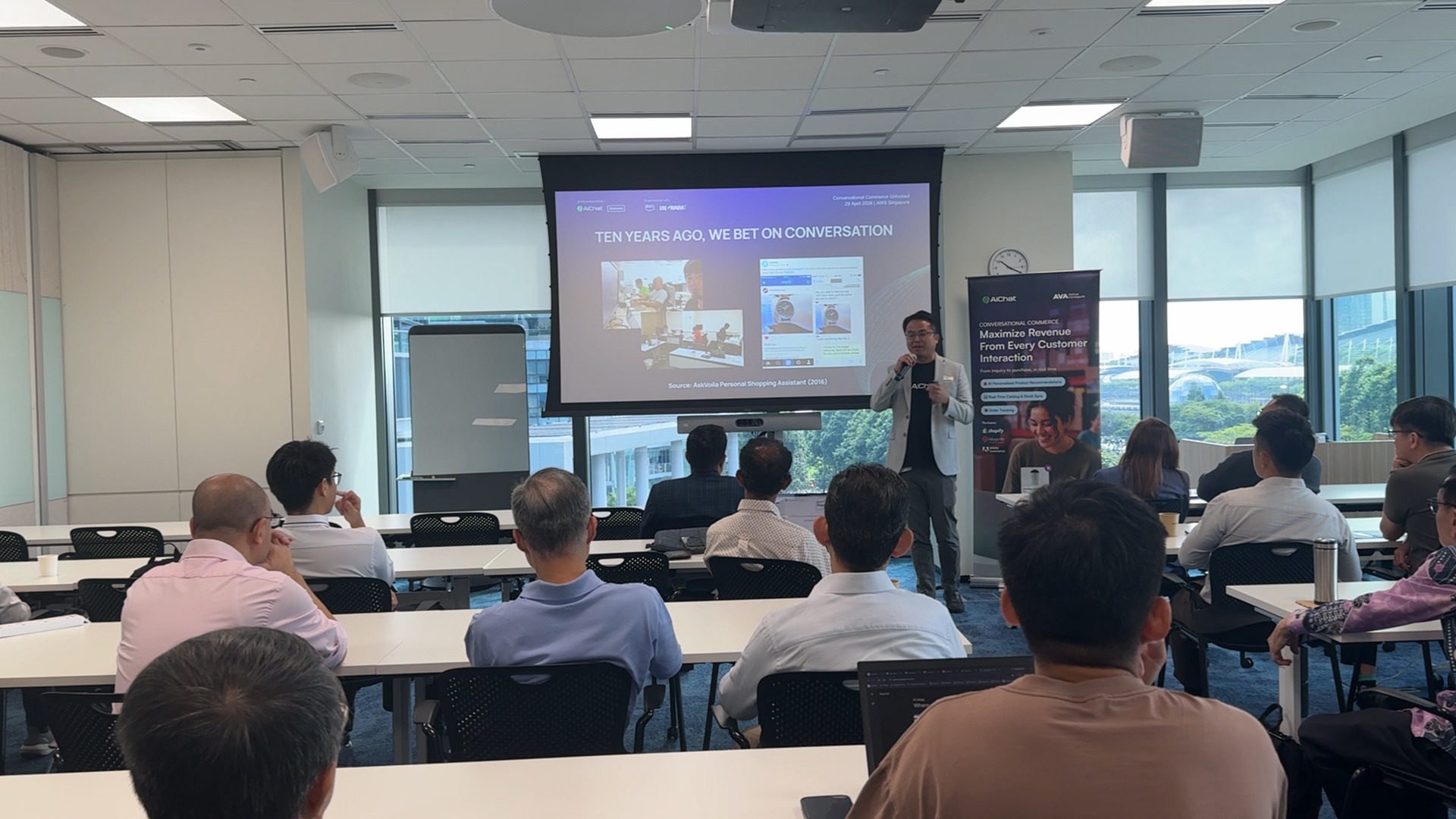 Kester Poh, Founder and CEO of AiChat, delivering the opening keynote on the Conversational Commerce Unlocked at AWS.