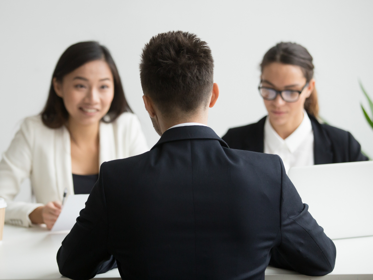 Why housing approvals, timelines, and hidden costs now drive US relocation complexity for HR and mobility teams